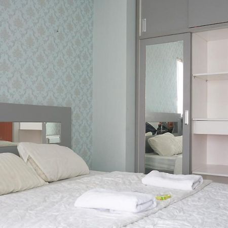 Green Lake View Just Sleep & Cozy Hotel Pondokcabe Hilir Ngoại thất bức ảnh