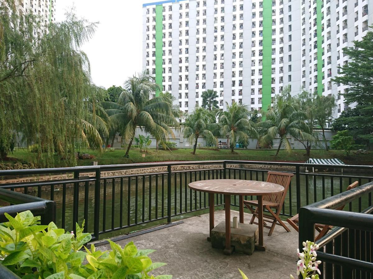 Green Lake View Just Sleep & Cozy Hotel Pondokcabe Hilir Ngoại thất bức ảnh